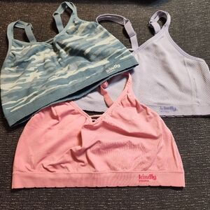 Kindly Yours Women's Seamless Pullover V-Neck Bralettes XXXL set of 3